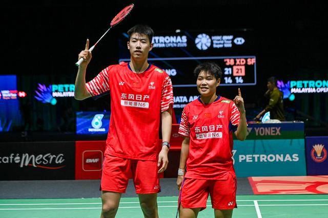 国羽五战全胜混双提前锁定冠军 石宇奇横扫安东森